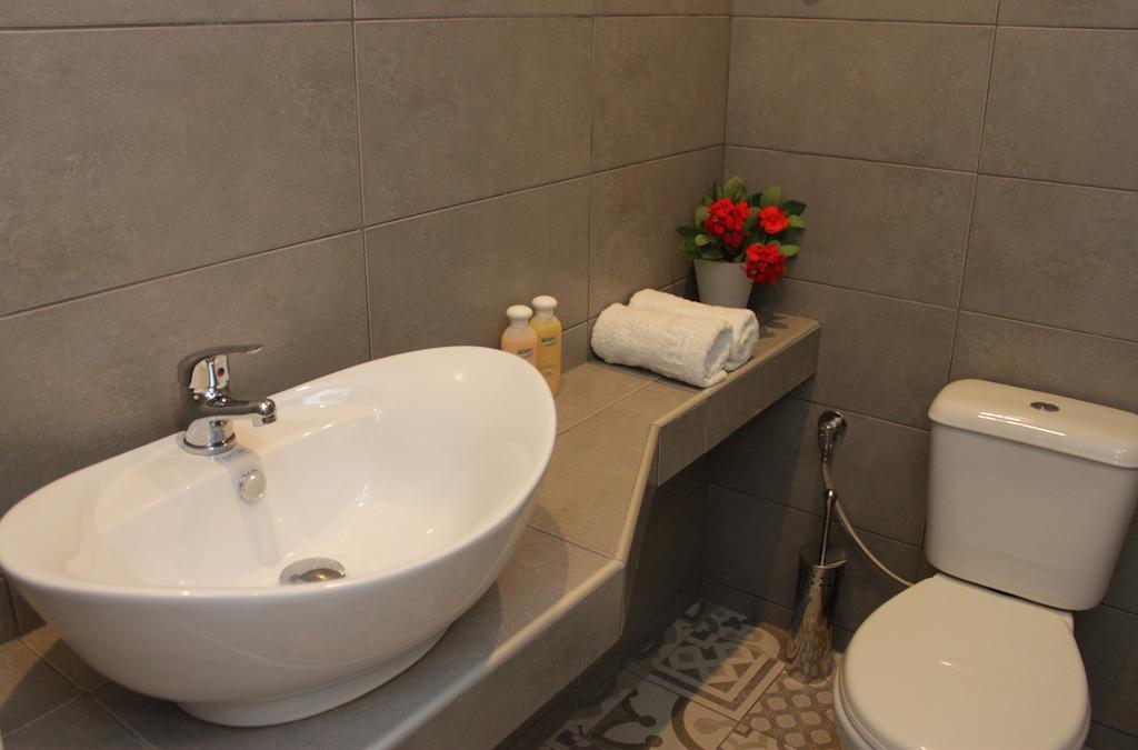Kehagias Apartments Vrasná Pokoj fotografie